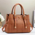 Elegante borsa a mano in pelle marrone con cuciture, versatile borsa a tracolla e spalla. - Giallo ocra