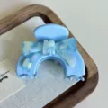 Bonita pinza para el cabello de acetato azul con lazo translúcido, accesorio de peinado estilo francés. - Azul - 5,5 cm