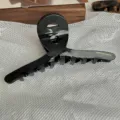 Pinza de pelo grande negra de acetato con diseño calado, accesorio de cabello elegante mujer. - Estilo Cruzado / 12.5cm / Negro