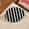 Pinza para el pelo ovalada de acetato rayada blanca y negra estilo dulce accesorio chic - Pinza de Resorte a Rayas Blanco y Negro