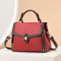 Sac à main élégant pour femme en rouge avec bordure marron, sac bandoulière mode chic. - Rouge Vin/Café