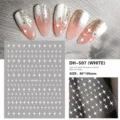 Details van witte 3D ster nagelstickers, ultra-dunne manicure patches van 80x105mm groot. - Wit