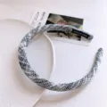 Diadema de tela de tweed en blanco y negro estilo idílico, accesorio para el cabello elegante diario. - Negro