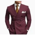 Détail de veste de costume marron double boutonnage pour homme avec coupe ajustée. - S / Haut et Bas / Bordeaux