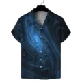 Detailaufnahme des blauen 3D-Strudel-Abstrakt-Druckstoffes auf dem Herren-Kurzarmhemd. - Rx-cs-470-21 / S