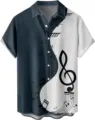 Primer plano de camisa de hombre manga corta con estampado de notas musicales. - S / Tops / Patchwork de Notas en Blanco y Negro