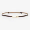 Ceinture fine en cuir pour femme avec fermoir doré élégant, idéale pour robes et manteaux. - Napa Café
