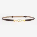 Ceinture fine en cuir marron élégante avec boucle métallique dorée CD pour robes - Café Nappa