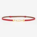 Delgada correa de cuero rojo para vestido de mujer, elegante cierre de metal dorado chic. - Cuero Patentado Rojo