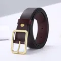 Bruine lederen damesriem met vierkante metalen gesp stijlvol modeaccessoire voor outfit - Koperen Gesp - Koffie