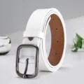 Witte lederen damesriem met vierkante gesp, stijlvol minimalistisch design voor dagelijks gebruik. - Zwarte Gesp - Wit