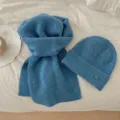 Ensemble écharpe et bonnet en tricot bleu, ensemble d'hiver chaud et épais en tricot uni. - Bleu saphir