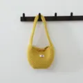 Sac à main tricoté jaune pour femme, joli cabas en laine, sac d'épaule en maille. - Jaune