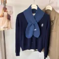 Ensemble écharpe en tricot et cardigan bleu marine style coréen, élégant et chaud. - Style Croisé / Bleu Marine