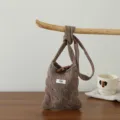 Sac bandoulière tricoté torsadé vintage avec bouton olive, mini sac en laine pour femmes. - Café Clair