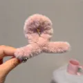 Fluffy pink hair claw clip for women, cute winter plush shark clip hair accessory 9cm - Pink