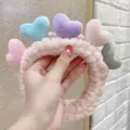 Diadema de felpa con corazones para lavar la cara, cinta de pelo suave para maquillaje diario. - Rosa Marfil