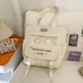 Stylischer koreanischer Canvas Rucksack für Schüler, praktische Freizeittasche mit Fächern. - Weiß (Ohne Anhänger)