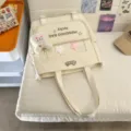 Sac à bandoulière en toile style coréen pour étudiants, cabas esthétique avec pendentif. - Blanc + Pendentif