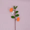 Rametto di kumquat all'uncinetto artigianale fiore finto per decorazione festiva casa - Stelo Singolo di Kumquat Finito