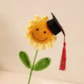 Girasole all'uncinetto fatto a mano con cappello di laurea per studenti regalo - Cappello di Laurea - Faccina Sorridente