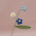 Rametto di fiore a soffio uncinetto fatto a mano decorazione casa bouquet lavorato a maglia - Sfumatura blu