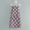 Tablier à carreaux violet et blanc avec poches avant, vêtement de cuisine en coton pour femme. - Tablier à Bretelles à Carreaux Marron