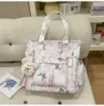 Süße rosa Schmetterling Canvas Handtasche für Damen und Schüler, lässige Umhängetasche. - Nachhilfe Tasche (Mit Anhänger) / Lila