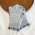 Womens winter warm knit gloves cute heart pattern touch screen five fingers soft grey - One Size / Gray