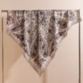 Elegante foulard quadrato in seta e lana da donna con stampa paisley e floreale classica. - Paisley Bianco Sporco