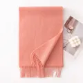 Bufanda lisa de lana con flecos para invierno, chal largo suave y cálido para parejas. - Rosa