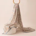 Pañuelo de seda con estampado paisley azul beige, elegante bufanda para mujer. - 176x110cm / Paisley Pastel