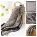 Elegante pañuelo estampado de moda, bufanda ligera y transpirable para mujer de uso diario con estilo. - Estilo Tweed Negro Gris