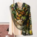 Écharpe florale en soie de mûrier pour femme vintage vert clair foulard printemps été. - -7 Motif à petites fleurs noir et vert