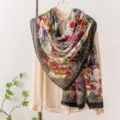 Foulard en soie à fleurs vintage, élégant châle imprimé botanique, accessoire de mode luxueux. - -10 Petites fleurs persanes