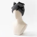 Gorro de punto gris con lazos de terciopelo negro, sombrero de lana cálido para invierno. - Talla única / Gris oscuro
