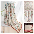 Bufanda de seda con estampado botanico de doble cara para mujer, variante elegante. - 105x105cm / -1 Hojas azul agua con borde naranja