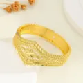 Bracciale rigido cavo inciso a foglia di grano placcato in oro stile matrimonio di Dubai - Oro