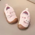 Scarpe primi passi bambina rosa a pois con peluche coniglietto, suola morbida antiscivolo. - Taglia 16 (Lunghezza Interna 12cm) / Rosa