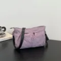 Lassige lila Stoff Umhängetasche für Damen, schlichte einfarbige Schultertasche für Alltag - Lila