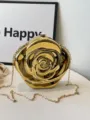 Goldene Rosen Acryl Clutch Tasche mit Kette, elegante Umhängetasche für Damen Abendparty. - Gold