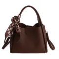 Braune Leder Eimer Tasche für Damen Henkeltasche mit Schickem Schal Variante Braun - Kaffeebraun