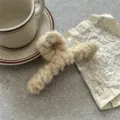 Grande artiglio per capelli 13cm soffice per donna, pinza per capelli invernale in peluche, beige. - Colore loto