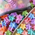 Piccole mollette per capelli colorate a fiore, set accessori pastello per bambini, simpatiche. - Mini Molletta Per Capelli Plumeria Dipinta Galvanizzata / 20 Pezzi/Confezione / Colore Morandi e Macaron