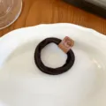 Elastico per capelli marrone senza cuciture con toppa in pelle d'orso, alta elasticità. - Marrone Scuro