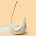 Weiße Cresent Schultertasche, stilvolle Lychee Muster Hobo Tasche mit Kettendetail. - Weiß