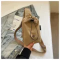 Khaki Canvas Umhängetasche leichte Freizeit Brusttasche mit Kordelzug für Outdoor Reisen. - Khaki