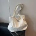 Weiß gefaltete Canvas Umhängetasche, lässige große Tragetasche für das tägliche Pendeln. - Weiß