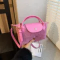 Rosa Plüsch Handtasche für Damen, süße flauschige Umhängetasche mit Ledergriff und Gurt. - Fuchsia
