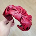 Red PU leather knotted headband for women, retro pleated hair hoop, elegant fashion hair accessory. - Burgundy PU Leather Bud Style
